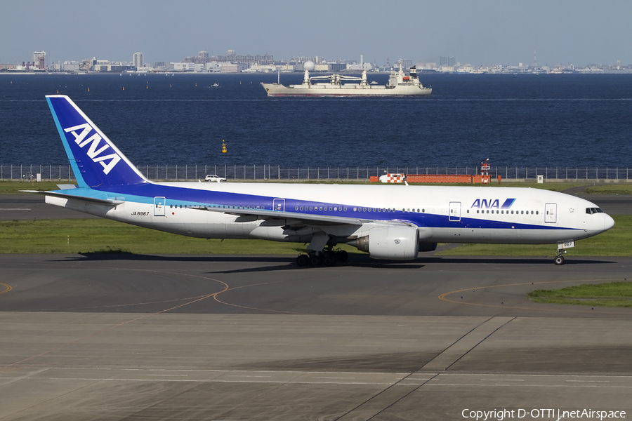 All Nippon Airways - ANA Boeing 777-281 (JA8967) | Photo 418214