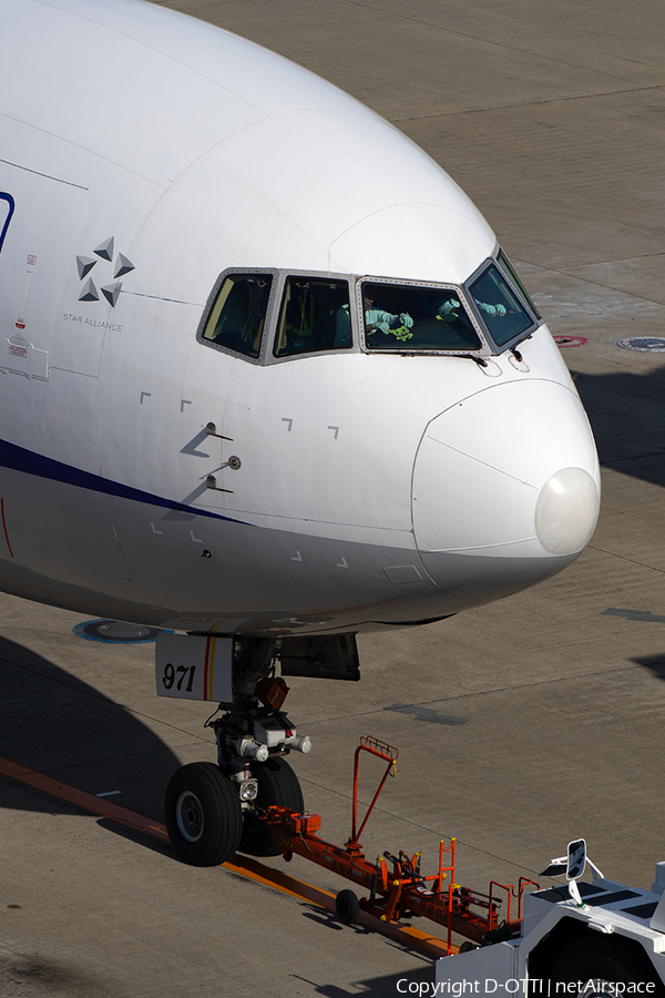 All Nippon Airways - ANA Boeing 767-381(ER) (JA8971) | Photo 382901