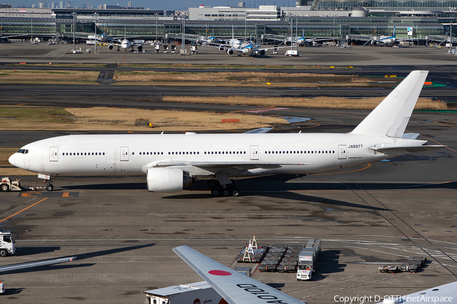 Japan Airlines - JAL Boeing 777-289 (JA8977) | Photo 379548