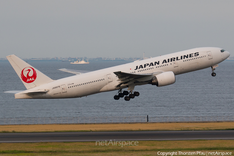 Japan Airlines - JAL Boeing 777-289 (JA8978) | Photo 78873