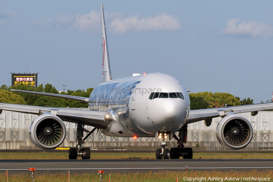 Japan Airlines - JAL Boeing 777-289 (JA8979) | Photo 245868