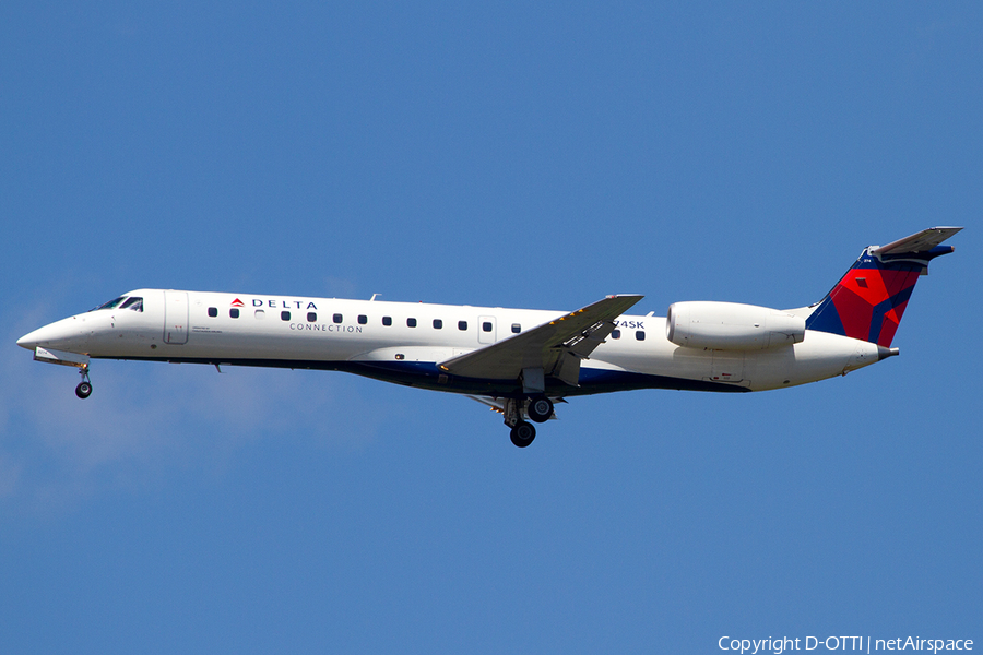 Delta Connection (Chautauqua Airlines) Embraer ERJ-145LR (N274SK) | Photo 386252