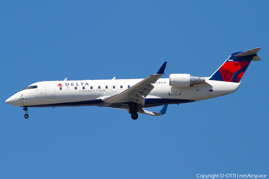 Delta Connection (Pinnacle Airlines) Bombardier CRJ-200LR (N8946A) | Photo 386256