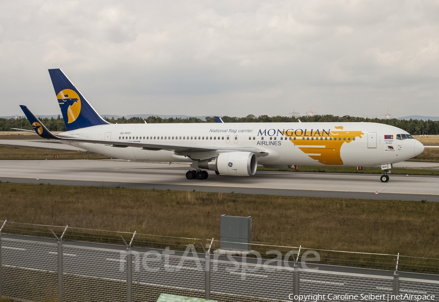 MIAT Mongolian Airlines Boeing 767-34G(ER) (JU-1021) | Photo 120493