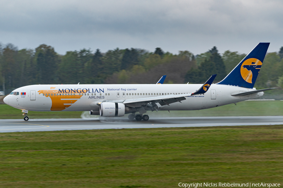 MIAT Mongolian Airlines Boeing 767-34G(ER) (JU-1021) | Photo 446188