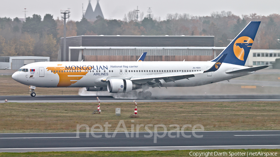 MIAT Mongolian Airlines Boeing 767-34G(ER) (JU-1021) | Photo 207768