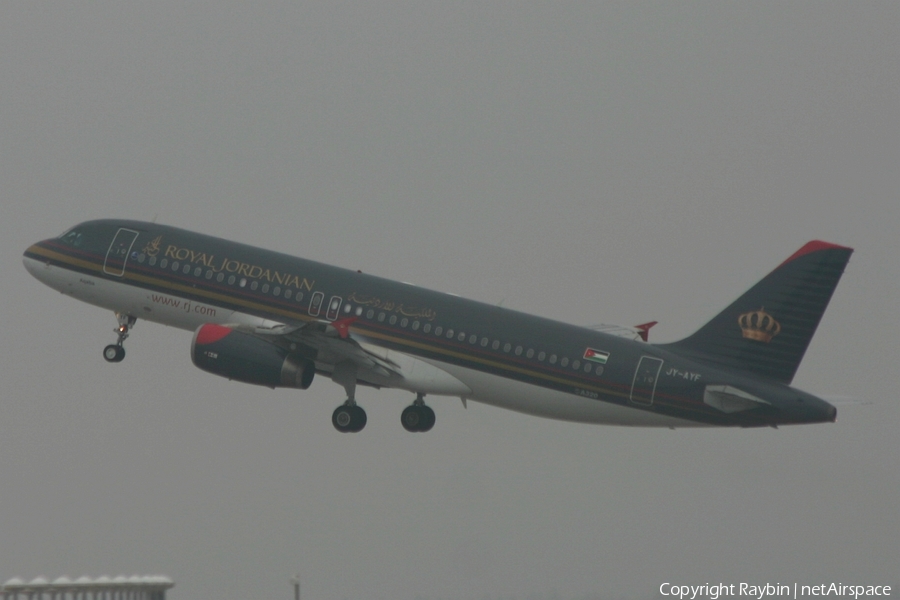 Royal Jordanian Airbus A320-232 (JY-AYF) | Photo 563241