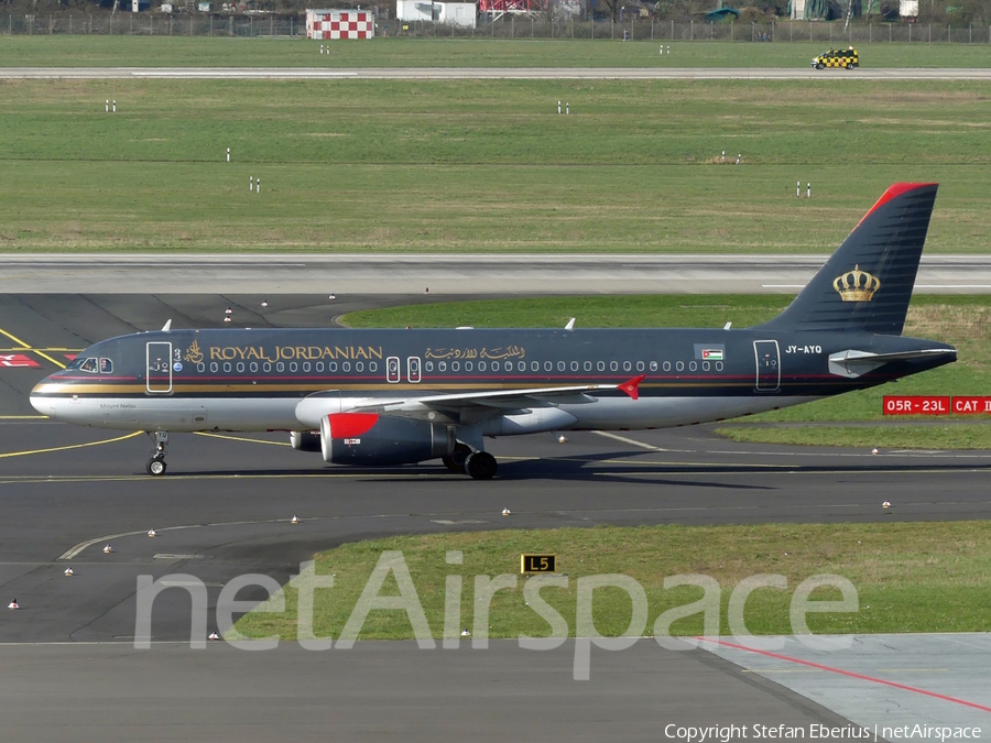 Royal Jordanian Airbus A320-232 (JY-AYQ) | Photo 614273