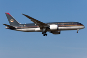 Royal Jordanian Boeing 787-8 Dreamliner (JY-BAA) at  London - Heathrow, United Kingdom