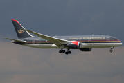 Royal Jordanian Boeing 787-8 Dreamliner (JY-BAC) at  London - Heathrow, United Kingdom