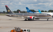 Royal Jordanian Boeing 787-8 Dreamliner (JY-BAE) at  Montreal - Pierre Elliott Trudeau International (Dorval), Canada