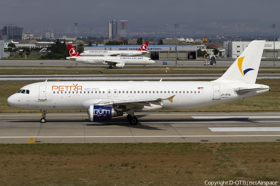 Petra Airlines Airbus A320-212 (JY-PTA) | Photo 409432