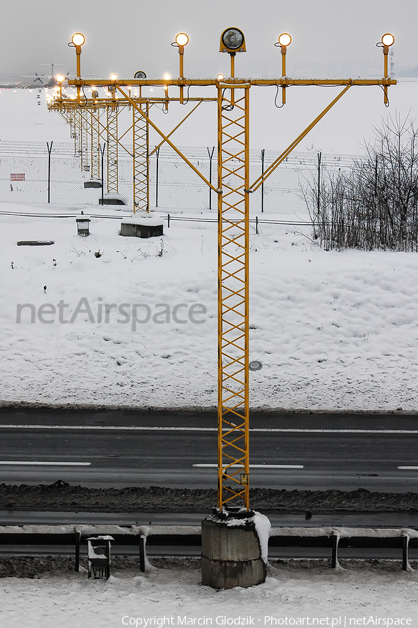 Aviation photo 372655