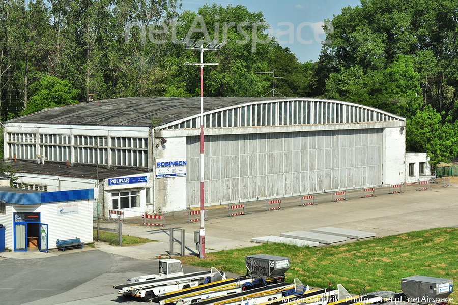 Aviation photo 411703