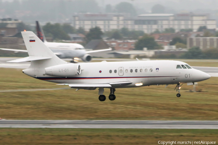 Slovenian Government Dassault Falcon 2000EX (L1-01) | Photo 128724