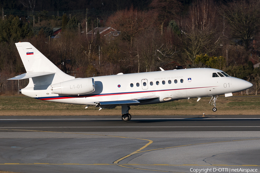 Slovenian Government Dassault Falcon 2000EX (L1-01) | Photo 137809