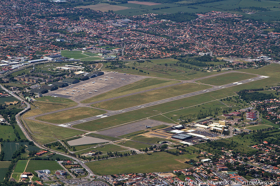 Aviation photo 165490