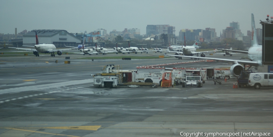 Aviation photo 197350
