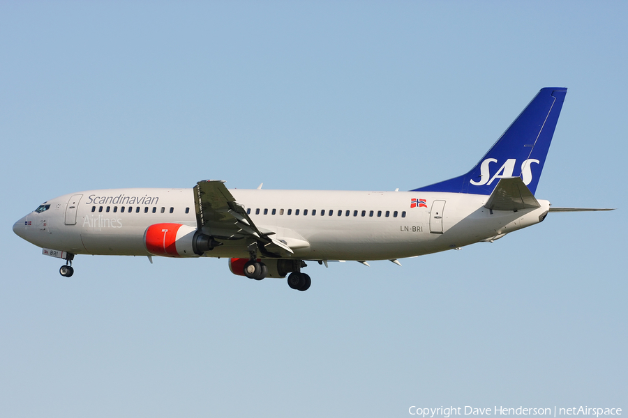 SAS - Scandinavian Airlines Boeing 737-405 (LN-BRI) | Photo 21805
