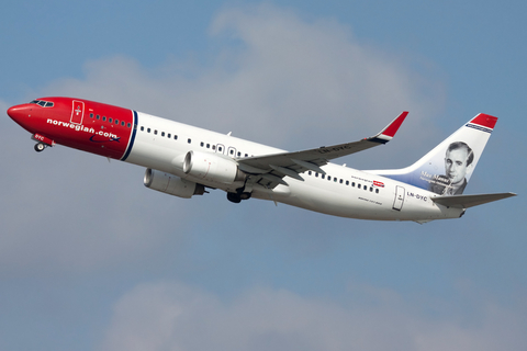 Norwegian Air Shuttle Boeing 737-8JP (LN-DYC) at  Stockholm - Arlanda, Sweden