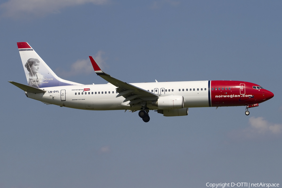 Norwegian Air Shuttle Boeing 737-8JP (LN-DYL) | Photo 437032