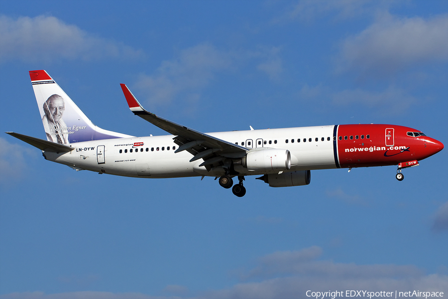 Norwegian Air Shuttle Boeing 737-8JP (LN-DYW) | Photo 275449