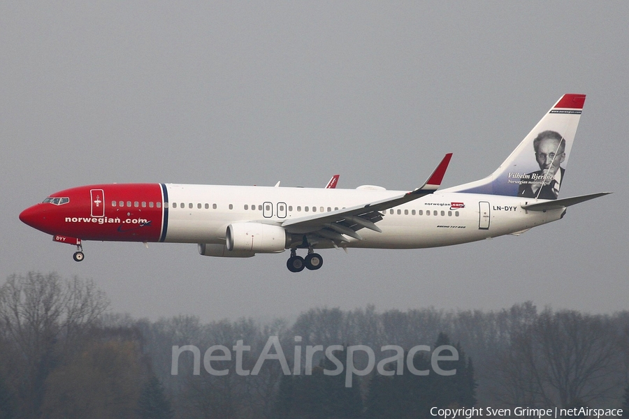 Norwegian Air Shuttle Boeing 737-8JP (LN-DYY) | Photo 42139