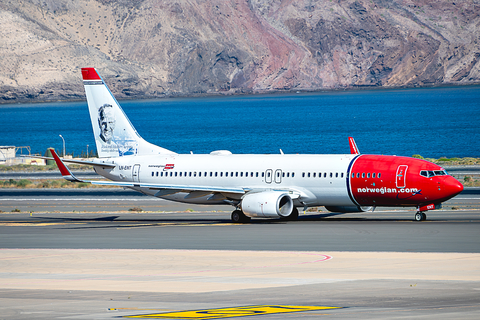 Norwegian Air Shuttle AOC Boeing 737-8JP (LN-ENT) at  Gran Canaria, Spain