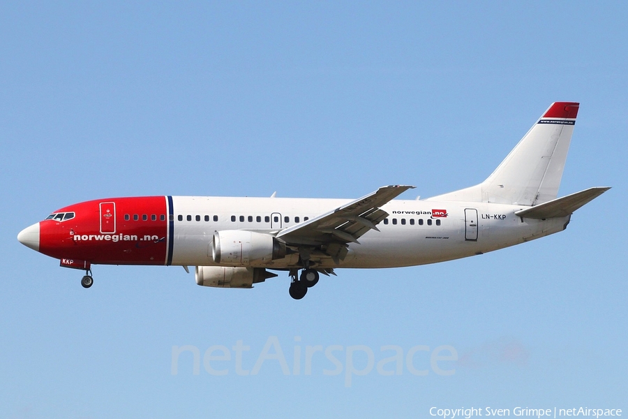 Norwegian Air Shuttle Boeing 737-3M8 (LN-KKP) | Photo 16873