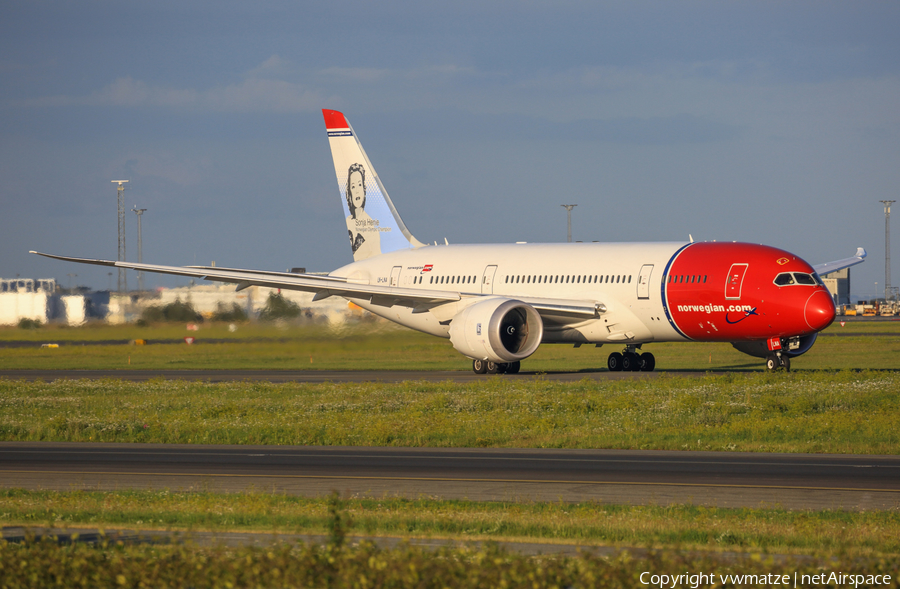 Norwegian Long Haul Boeing 787-8 Dreamliner (LN-LNA) | Photo 404079