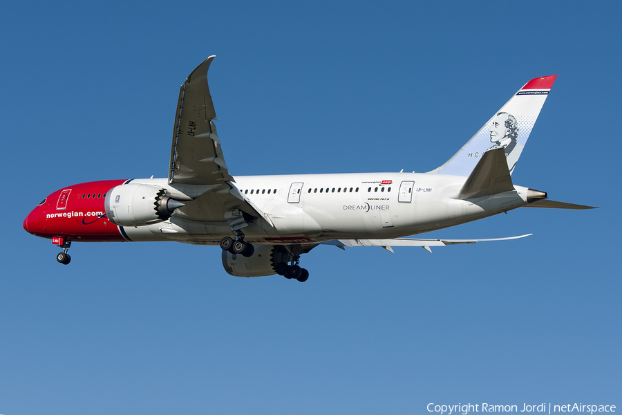 Norwegian Long Haul Boeing 787-8 Dreamliner (LN-LNH) | Photo 203717