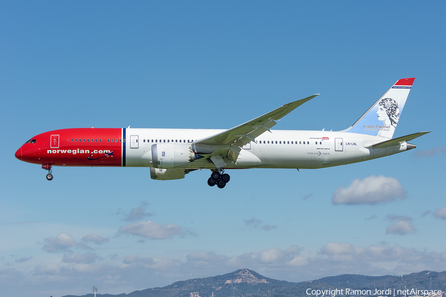 Norwegian Long Haul Boeing 787-9 Dreamliner (LN-LNL) | Photo 262494