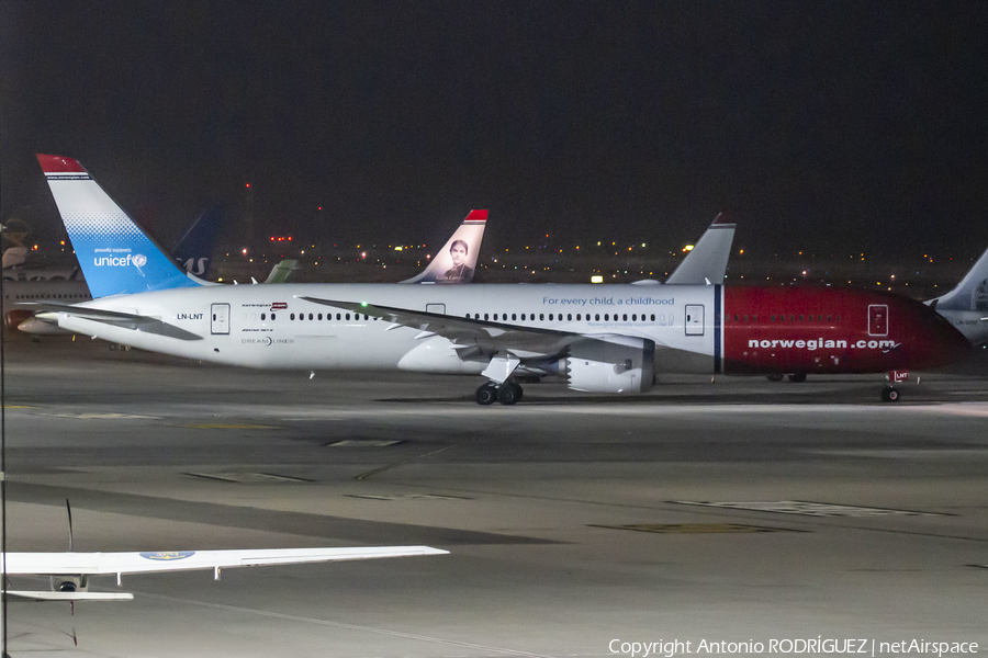 Norwegian Long Haul Boeing 787-9 Dreamliner (LN-LNT) | Photo 374971