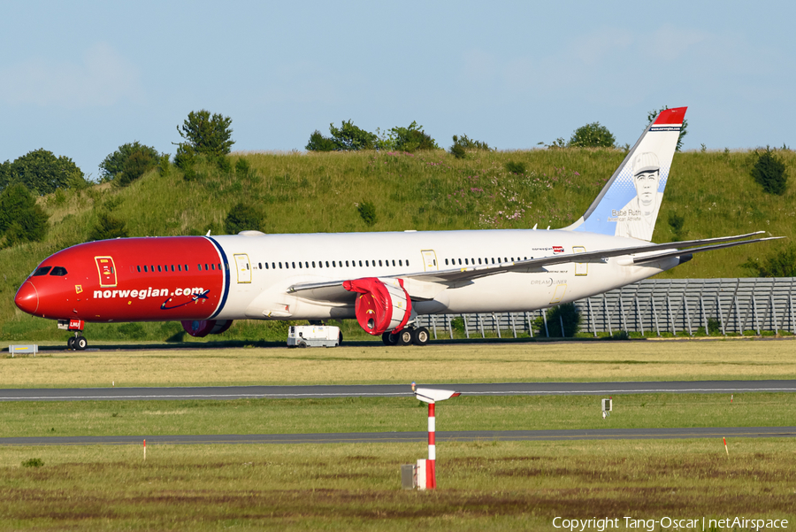 Norwegian Air Shuttle Boeing 787-9 Dreamliner (LN-LNU) | Photo 392675