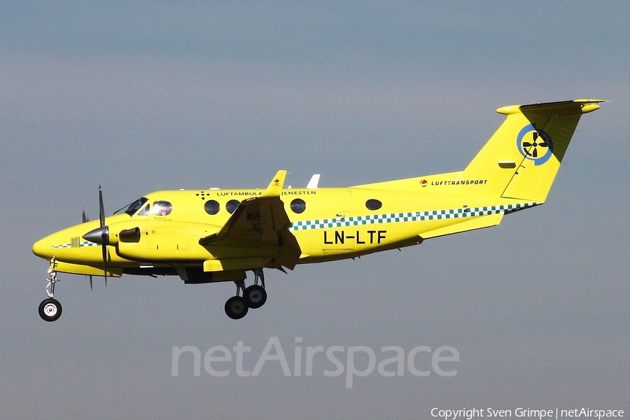 Lufttransport Beech King Air B200 (LN-LTF) | Photo 152455