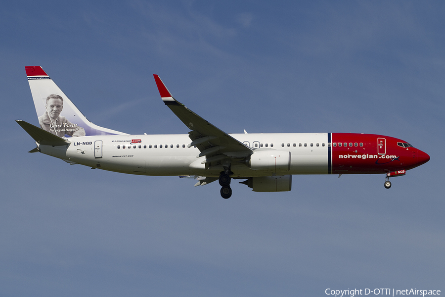 Norwegian Air Shuttle Boeing 737-8JP (LN-NGB) | Photo 388970