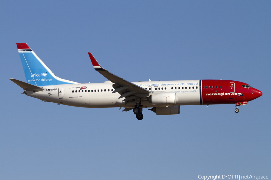 Norwegian Air Shuttle Boeing 737-8JP (LN-NGE) | Photo 414668