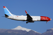Norwegian Air Shuttle Boeing 737-8JP (LN-NGE) at  Tenerife Sur - Reina Sofia, Spain