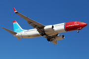 Norwegian Air Shuttle Boeing 737-8JP (LN-NGE) at  Tenerife Sur - Reina Sofia, Spain