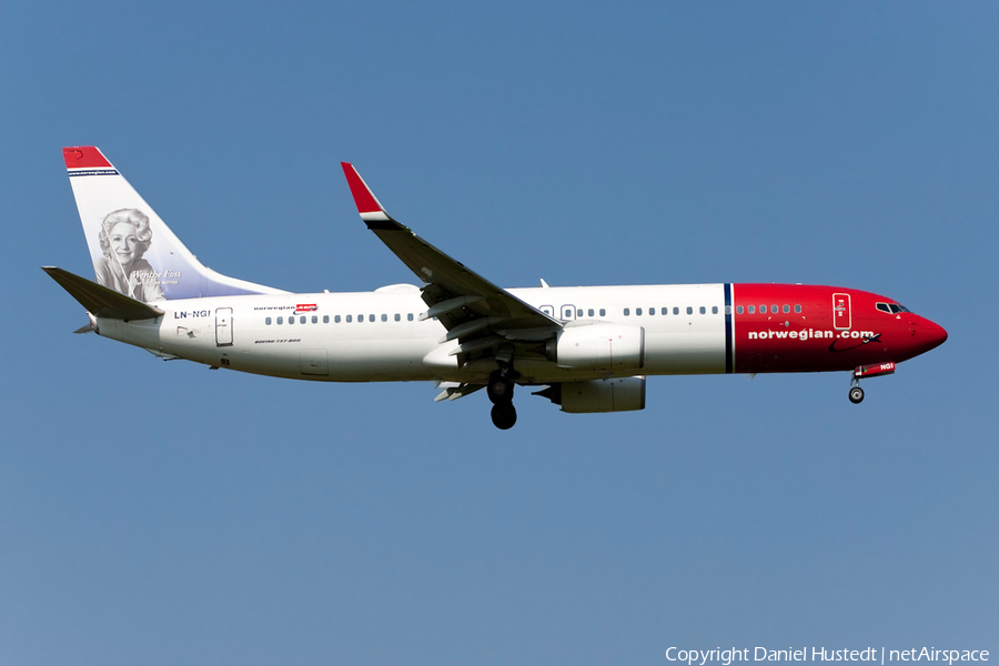Norwegian Air Shuttle Boeing 737-8JP (LN-NGI) | Photo 657979