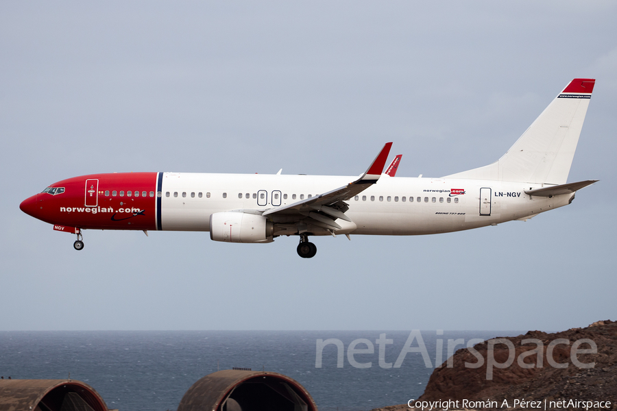 Norwegian Air Shuttle Boeing 737-8JP (LN-NGV) | Photo 379321