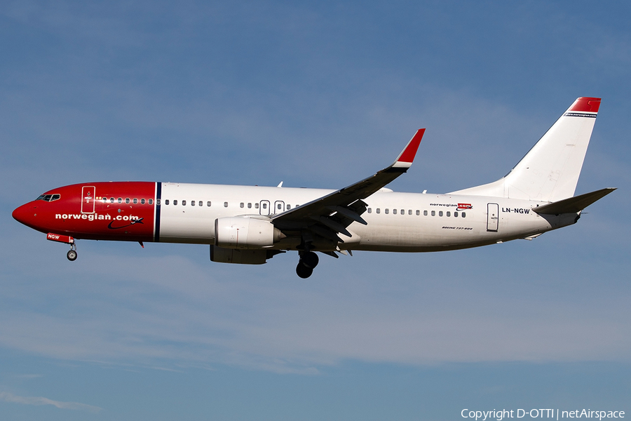 Norwegian Air Shuttle Boeing 737-8JP (LN-NGW) | Photo 292184