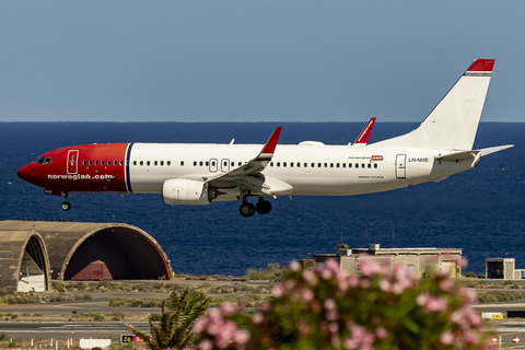 Norwegian Air Shuttle Boeing 737-8JP (LN-NHE) at  Gran Canaria, Spain