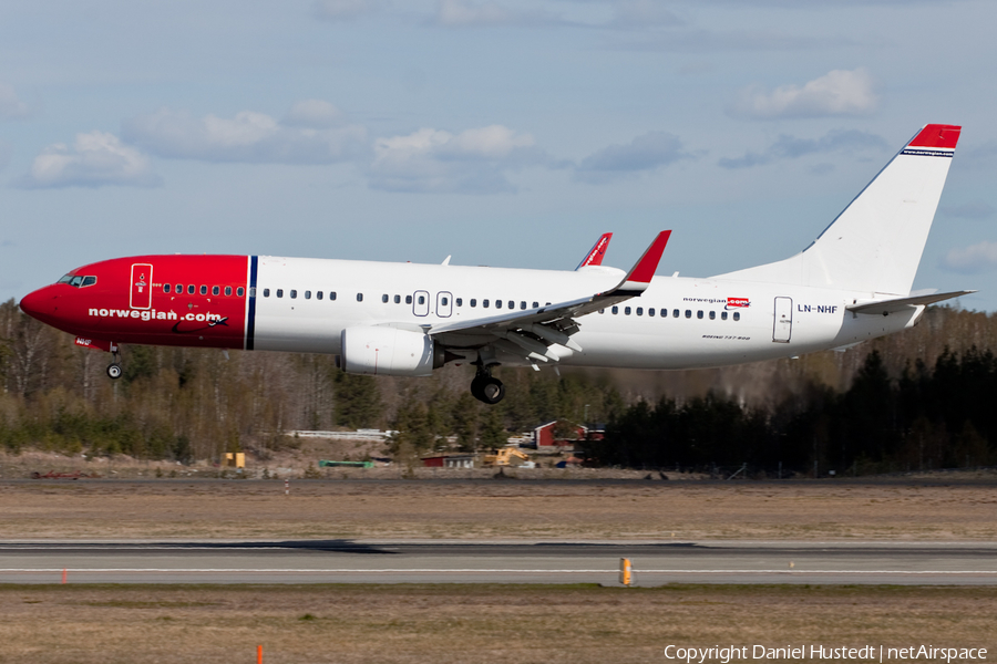 Norwegian Air Shuttle Boeing 737-8JP (LN-NHF) | Photo 421641