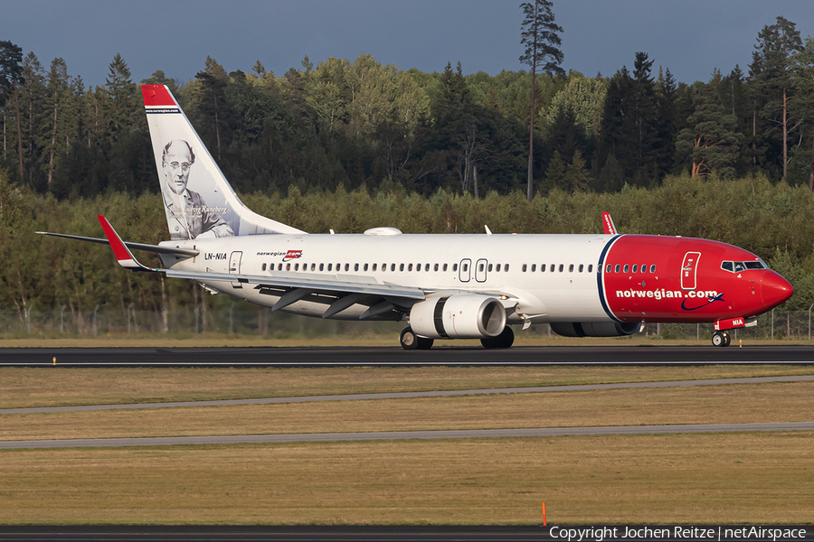 Norwegian Air Shuttle Boeing 737-8JP (LN-NIA) | Photo 348601