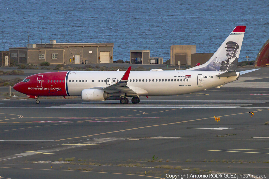 Norwegian Air Shuttle Boeing 737-86J (LN-NIB) | Photo 373742