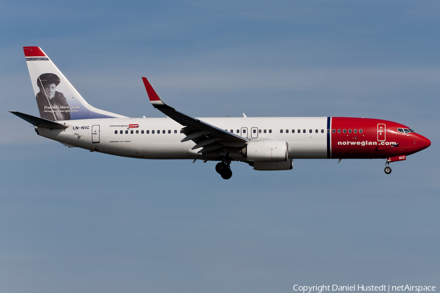 Norwegian Air Shuttle Boeing 737-8JP (LN-NIC) | Photo 422727