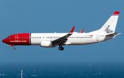 Norwegian Air Shuttle Boeing 737-8JP (LN-NIH) at  Gran Canaria, Spain