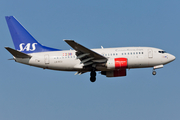 SAS - Scandinavian Airlines Boeing 737-683 (LN-RCU) at  London - Heathrow, United Kingdom