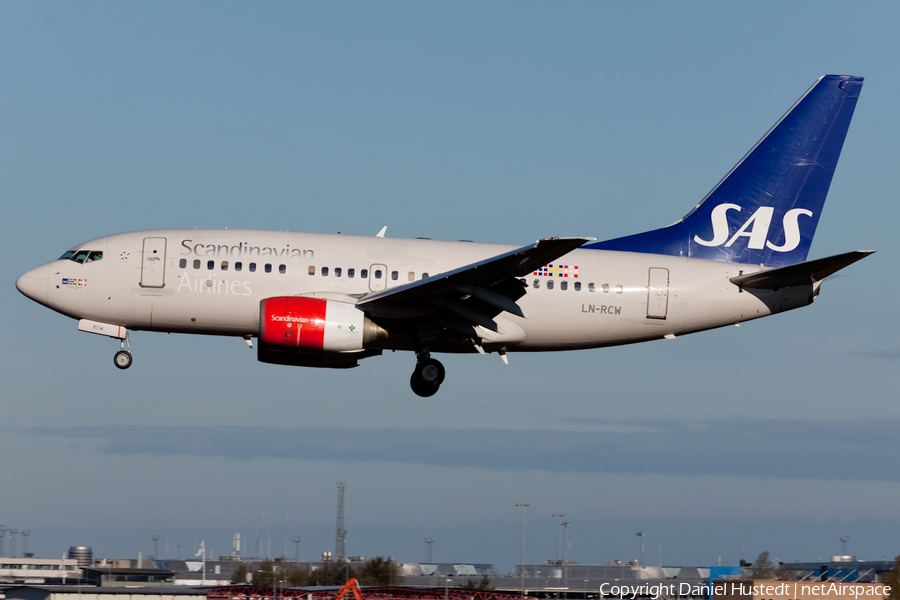 SAS - Scandinavian Airlines Boeing 737-683 (LN-RCW) | Photo 422190